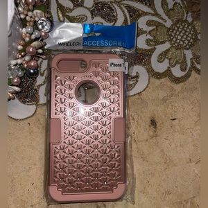🆕 Wireless accessories, iPhone 7 Plus, phone cover, pink with rhinestones